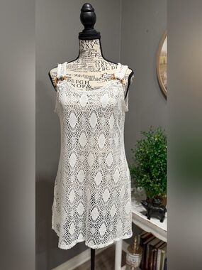 Croft & Barrow White Crochet Overlay Tank